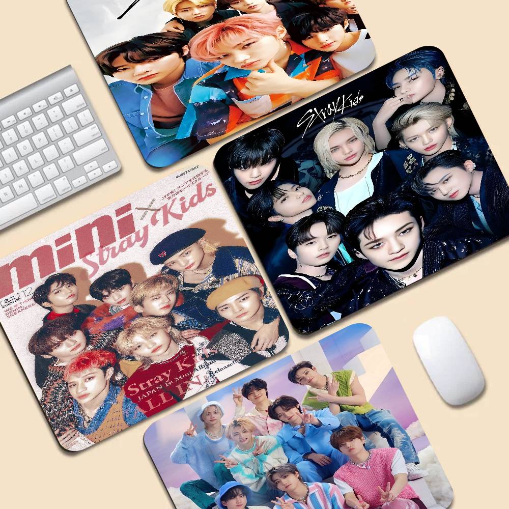 Kpop S-Stray K-Kids DIY Kartun - Desk Setup Kpop ulasan dan harga